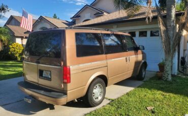 Chevrolet-Astro-van-12-ton-nominal-1995-brown-1