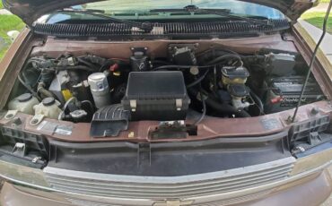 Chevrolet-Astro-van-12-ton-nominal-1995-brown-13