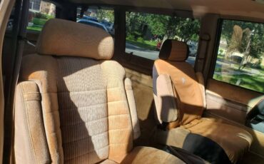 Chevrolet-Astro-van-12-ton-nominal-1995-brown-18