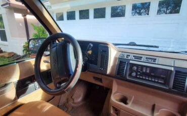 Chevrolet-Astro-van-12-ton-nominal-1995-brown-9