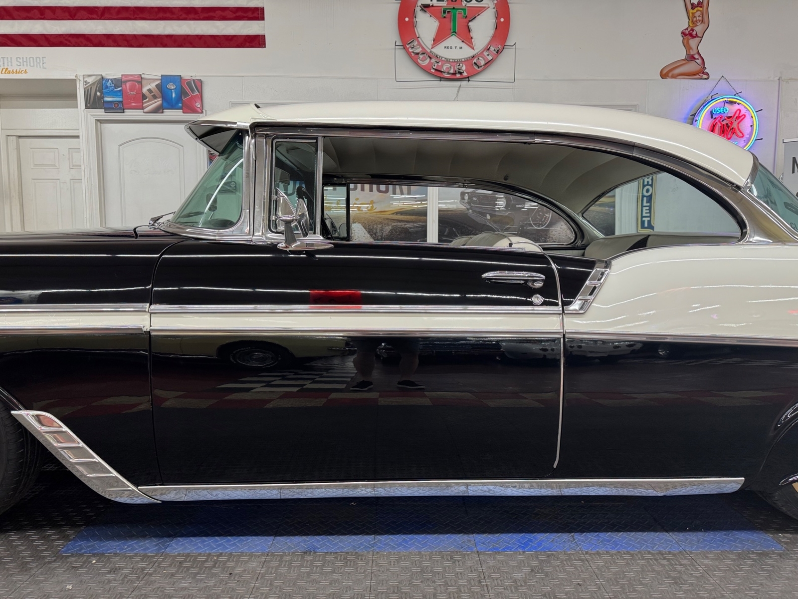 Chevrolet-Bel-Air150210-1956-2-Door-23