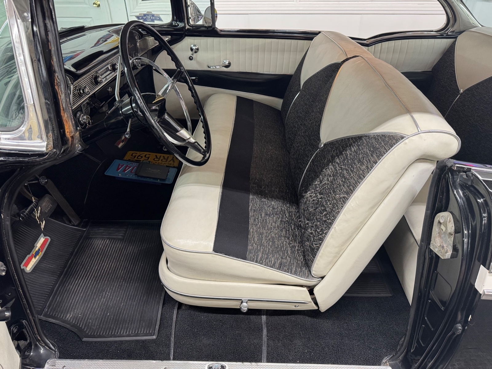 Chevrolet-Bel-Air150210-1956-2-Door-32