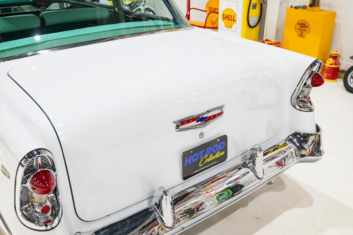 Chevrolet-Bel-Air150210-1956-Sedan-25