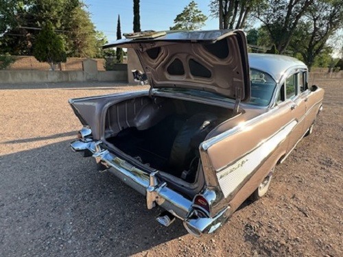 Chevrolet-Bel-Air150210-1957-Sedan-15