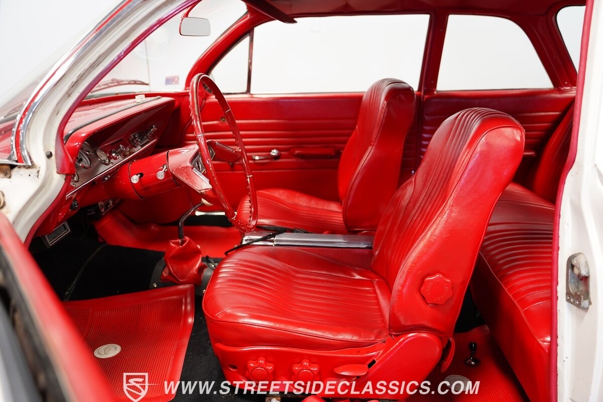 Chevrolet-Bel-Air150210-1961-Sedan-4