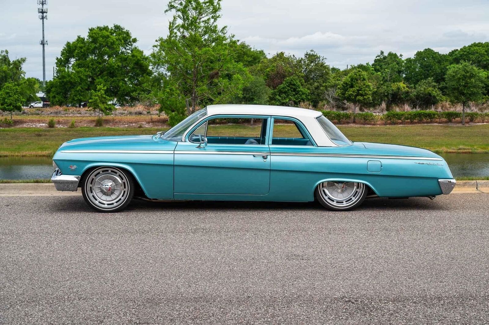 Chevrolet-Bel-Air150210-1962-2-Door-32