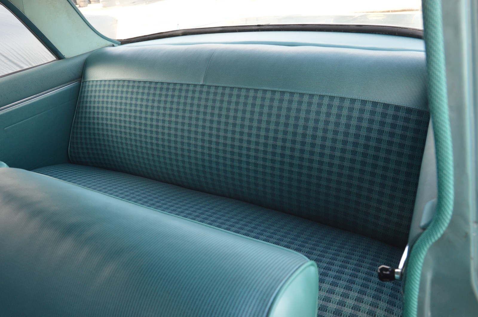 Chevrolet-Bel-Air150210-1963-Sedan-30