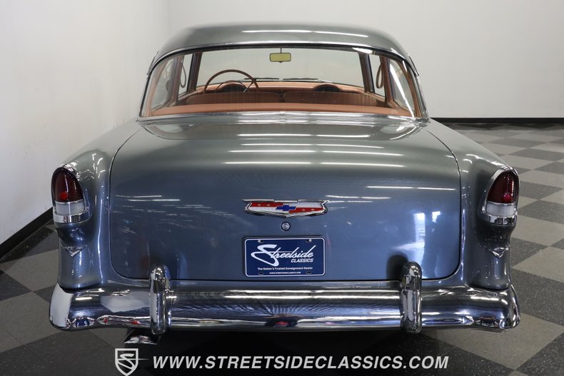Chevrolet-Bel-air-1955-Coral-Coral-and-Gray-11