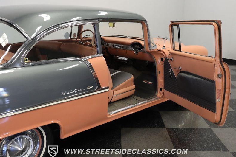 Chevrolet-Bel-air-1955-Coral-Coral-and-Gray-2