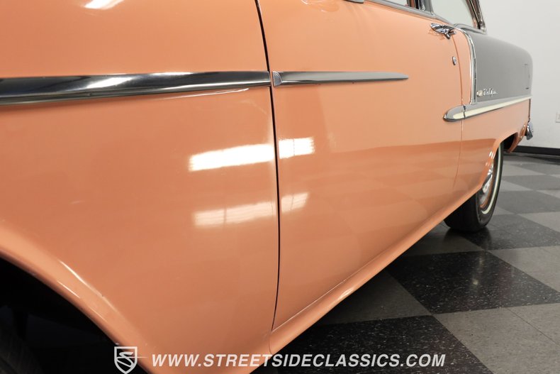 Chevrolet-Bel-air-1955-Coral-Coral-and-Gray-23