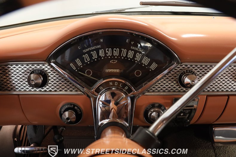 Chevrolet-Bel-air-1955-Coral-Coral-and-Gray-38