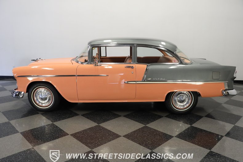 Chevrolet-Bel-air-1955-Coral-Coral-and-Gray-4