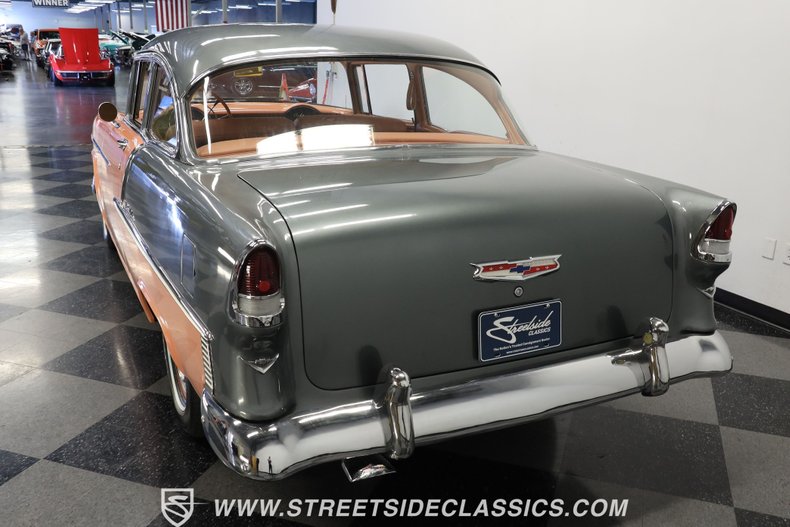 Chevrolet-Bel-air-1955-Coral-Coral-and-Gray-9