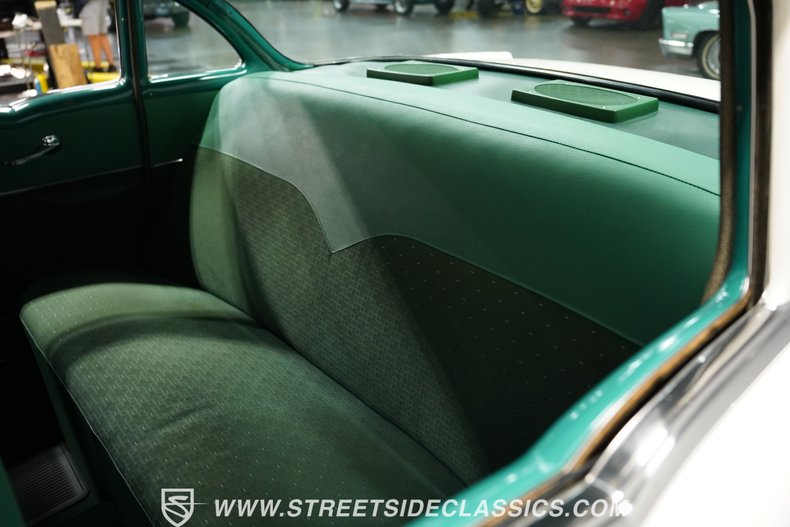 Chevrolet-Bel-air-1955-Harvest-Gold-Green-46