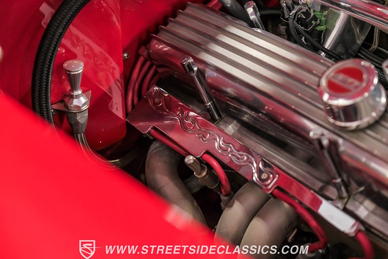 Chevrolet-Bel-air-1956-Fire-Engine-Red-Tan-6