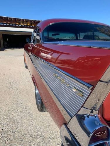 Chevrolet-Bel-air-1957-Bittersweet-9