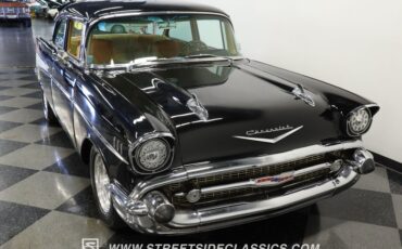 Chevrolet-Bel-air-1957-Black-Saddle-Tan-19