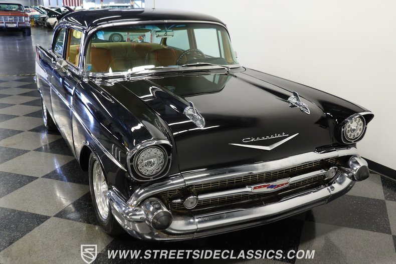 Chevrolet-Bel-air-1957-Black-Saddle-Tan-19