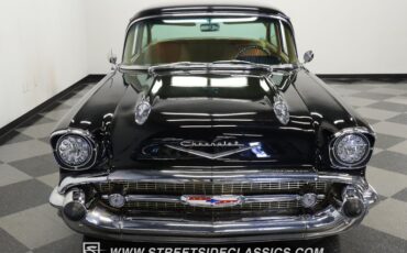 Chevrolet-Bel-air-1957-Black-Saddle-Tan-20