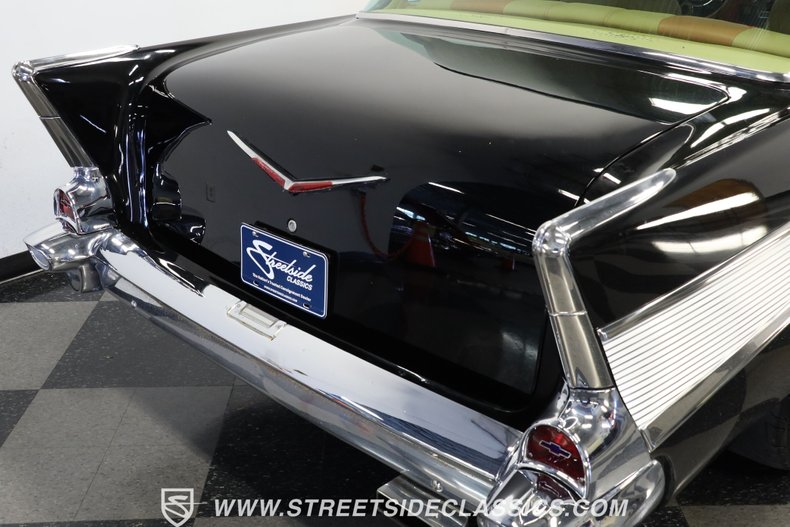 Chevrolet-Bel-air-1957-Black-Saddle-Tan-29