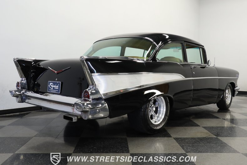 Chevrolet-Bel-air-1957-Black-Saddle-Tan-30