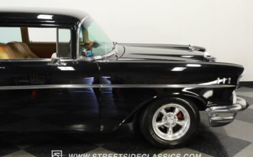 Chevrolet-Bel-air-1957-Black-Saddle-Tan-32