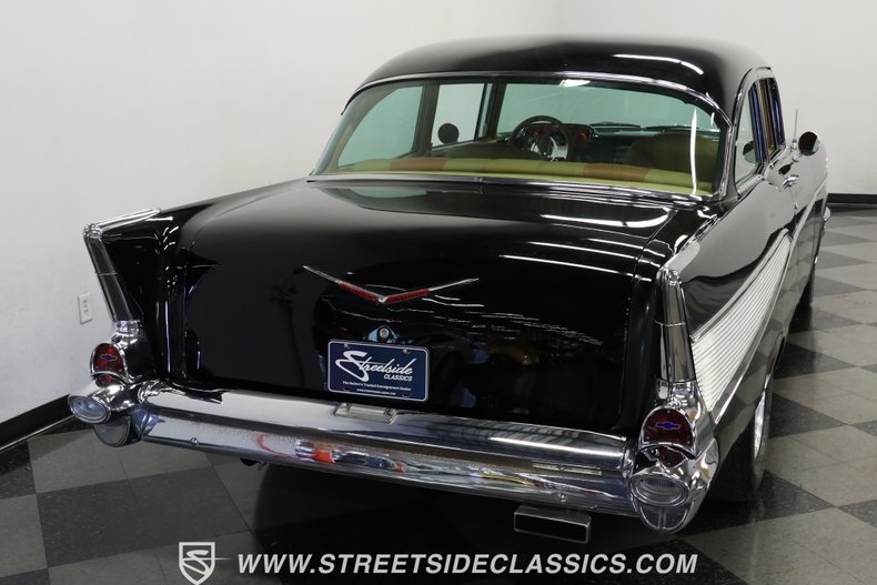 Chevrolet-Bel-air-1957-Black-Saddle-Tan-8