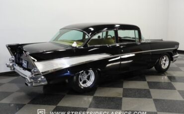 Chevrolet-Bel-air-1957-Black-Saddle-Tan-9