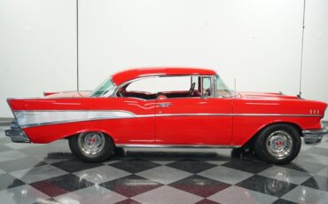 Chevrolet-Bel-air-1957-Matador-Red-Black-34