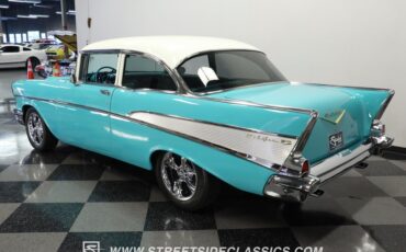 Chevrolet-Bel-air-1957-Tropical-Turqouise-Turqouise-11