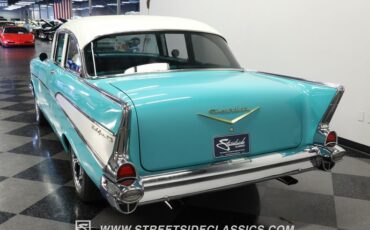Chevrolet-Bel-air-1957-Tropical-Turqouise-Turqouise-12