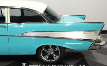 Chevrolet-Bel-air-1957-Tropical-Turqouise-Turqouise-29