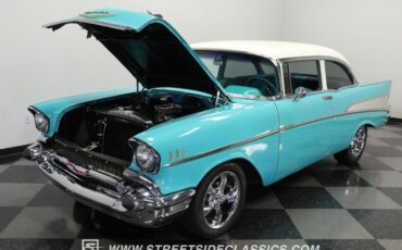 Chevrolet-Bel-air-1957-Tropical-Turqouise-Turqouise-35