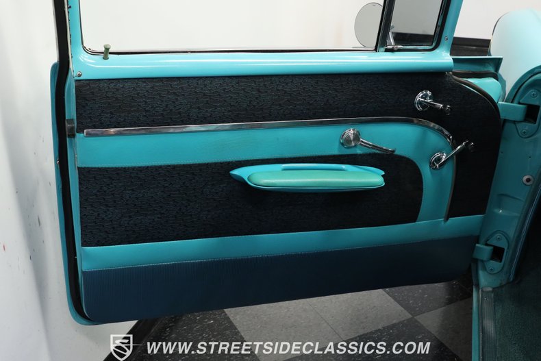 Chevrolet-Bel-air-1957-Tropical-Turqouise-Turqouise-39