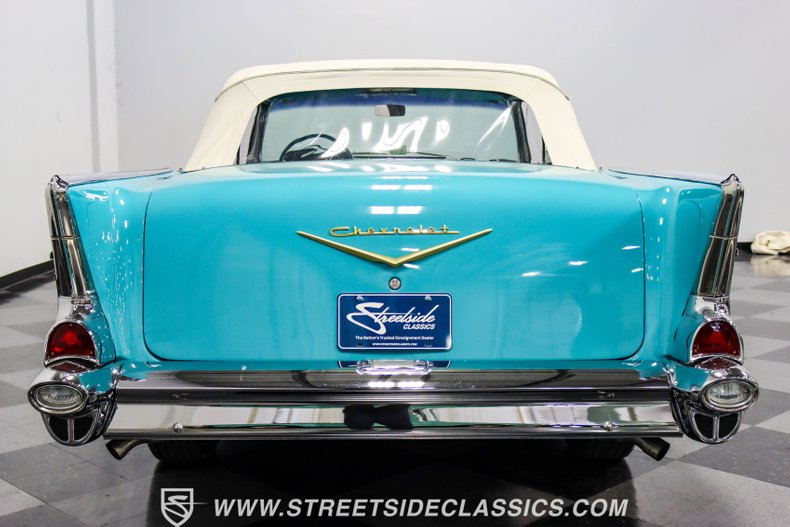 Chevrolet-Bel-air-1957-Tropical-Turquoise-Turquoise-10