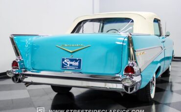 Chevrolet-Bel-air-1957-Tropical-Turquoise-Turquoise-32