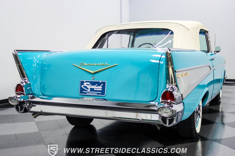 Chevrolet-Bel-air-1957-Tropical-Turquoise-Turquoise-32