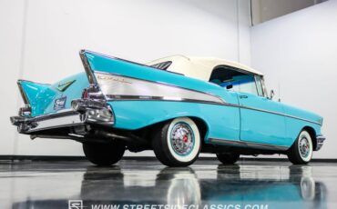 Chevrolet-Bel-air-1957-Tropical-Turquoise-Turquoise-35