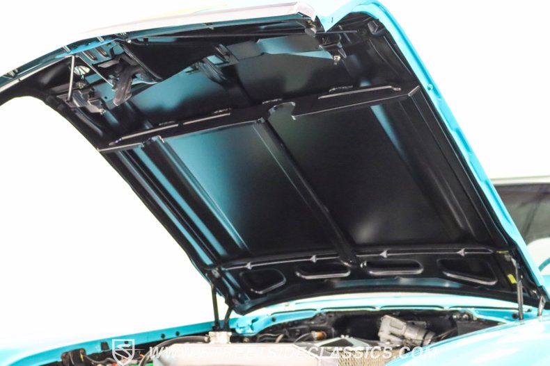 Chevrolet-Bel-air-1957-Tropical-Turquoise-Turquoise-47
