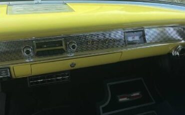 Chevrolet-Bel-air-1957-YellowWhite-Black-Vinyl-10