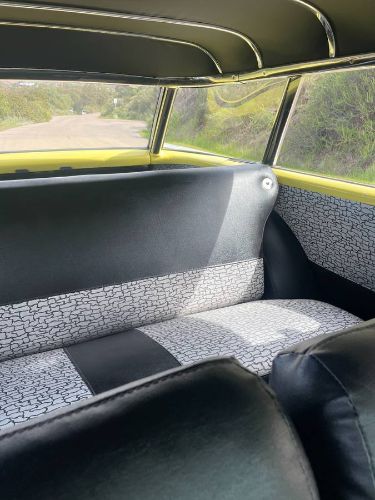Chevrolet-Bel-air-1957-YellowWhite-Black-Vinyl-12