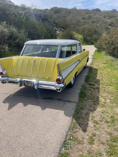 Chevrolet-Bel-air-1957-YellowWhite-Black-Vinyl-14