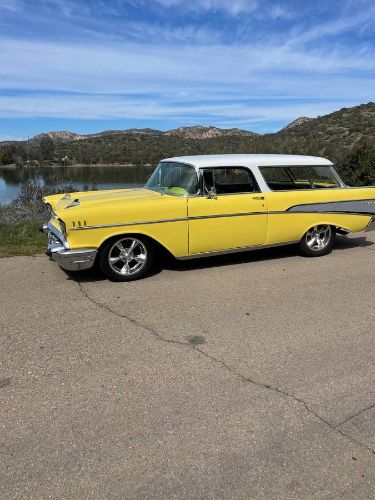 Chevrolet-Bel-air-1957-YellowWhite-Black-Vinyl-7