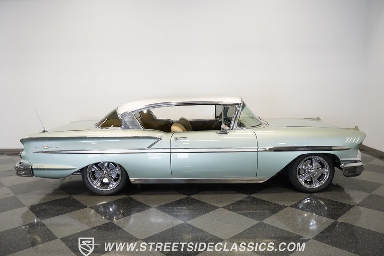Chevrolet-Bel-air-1958-Mosberg-green-Tan-16