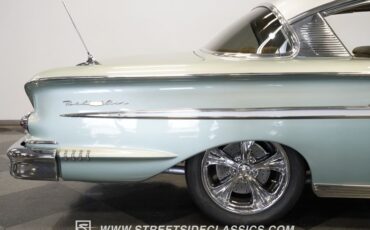 Chevrolet-Bel-air-1958-Mosberg-green-Tan-22