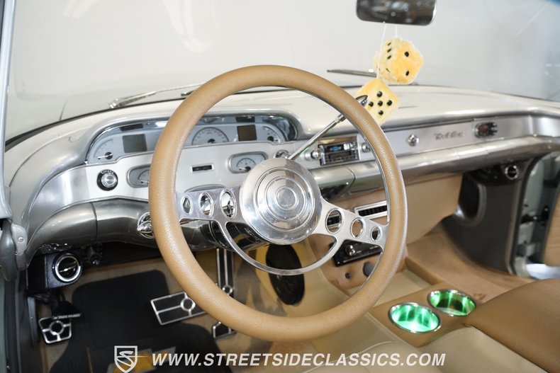 Chevrolet-Bel-air-1958-Mosberg-green-Tan-33