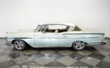 Chevrolet-Bel-air-1958-Mosberg-green-Tan