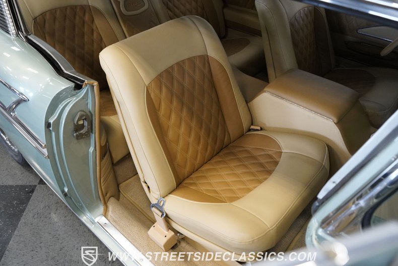 Chevrolet-Bel-air-1958-Mosberg-green-Tan-4