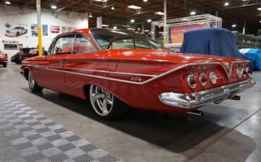 Chevrolet-Bel-air-1961-Red-RedWhite-15