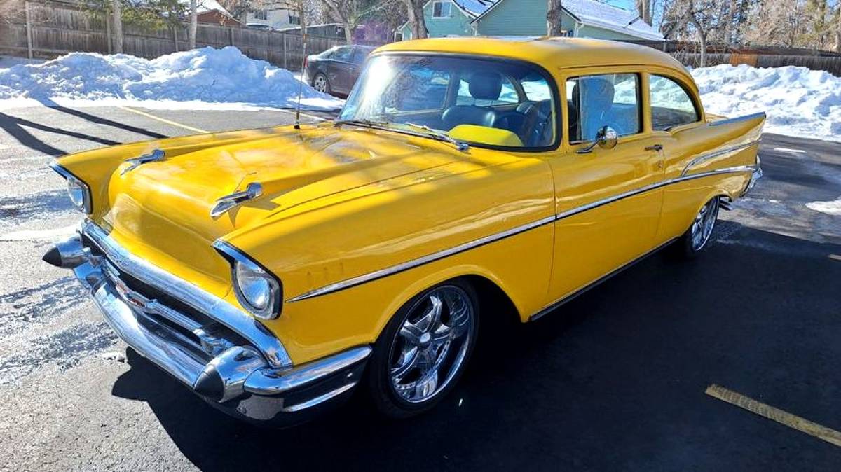 Chevrolet-Bel-air-210-1957-yellow-23